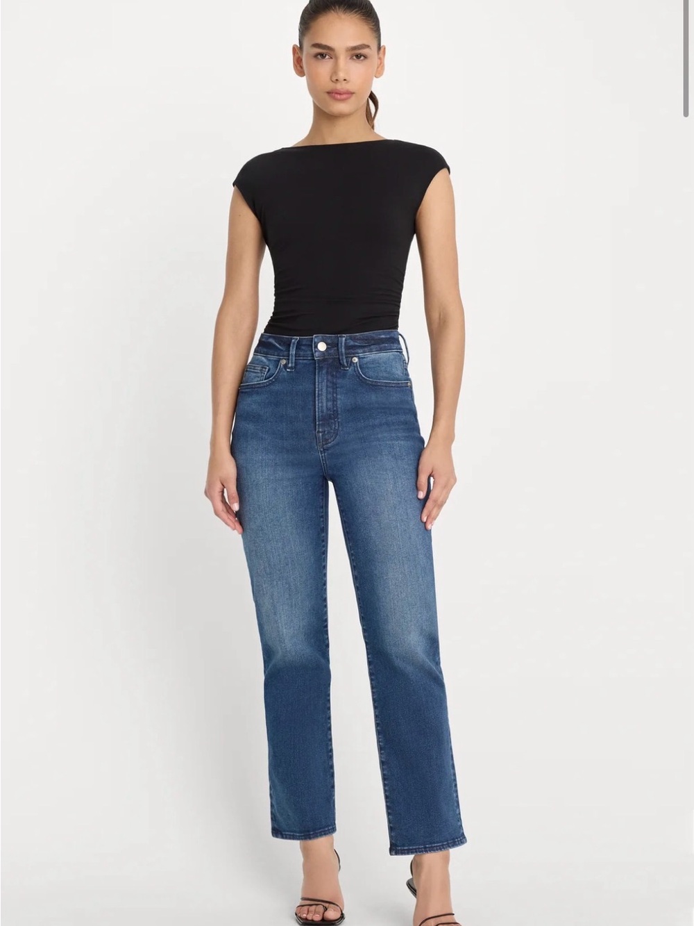 Good American Always Fits Straight Leg Jeans